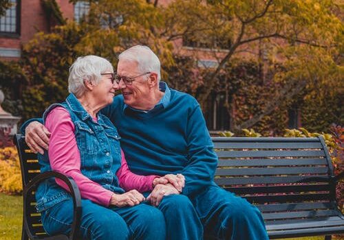Senior Living: 6 Helpful Tips to Prepare for a Move to a Retirement Community