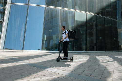 Pros of Using an Electric Scooter